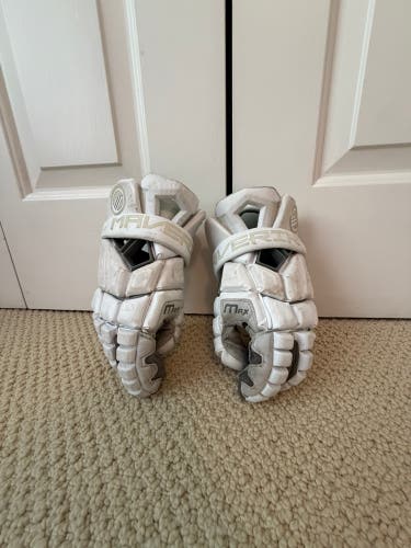 Maverik Max Lacrosse Gloves (Used)