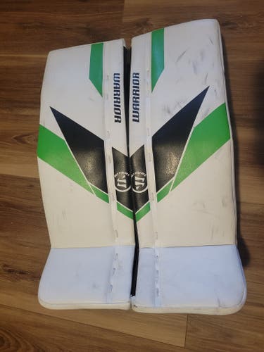 24" Warrior Ritual G7 Goalie Leg Pads youth 24+0.5”