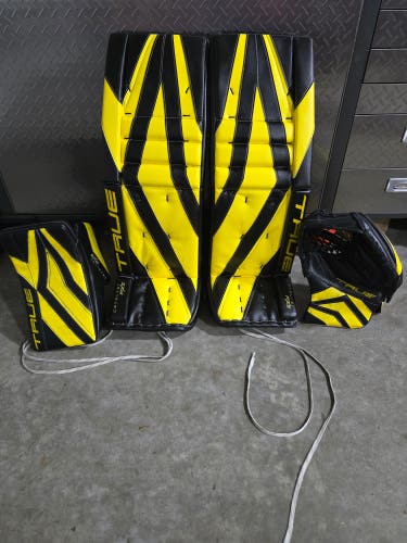 35+2 Px5 pads+ 580 glove + blocker
