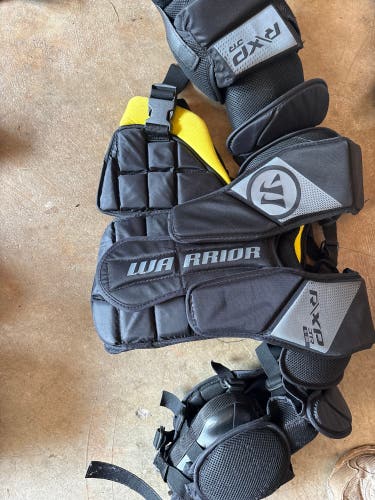 Small / Medium Warrior Goalie Chest Protector (Used)