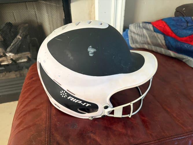 Small / Medium Rip It Vision Pro Batting Helmet (Used)
