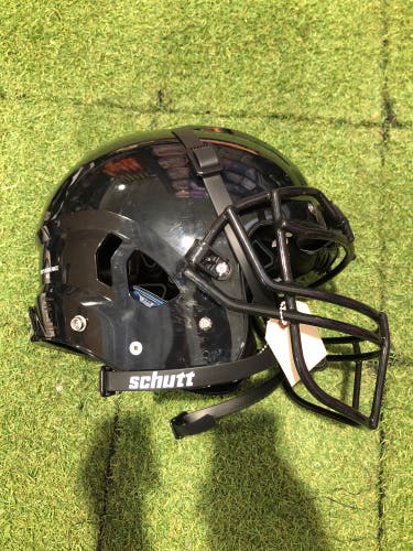 Youth Small Schutt Vengeance A11 Helmet (Used)