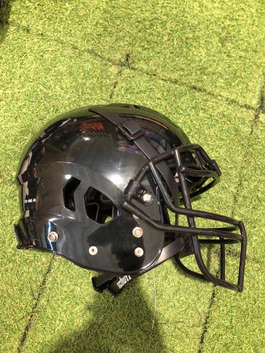 Youth XS Schutt Vengeance A11 Helmet (Used)