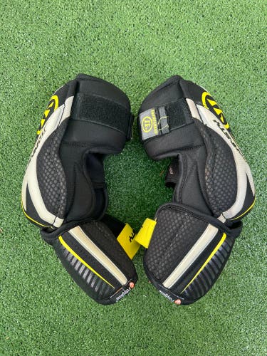 Senior Medium Warrior Dynasty AXLT Elbow Pads