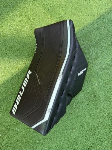 Intermediate Bauer M5 Pro Regular Goalie Blocker
