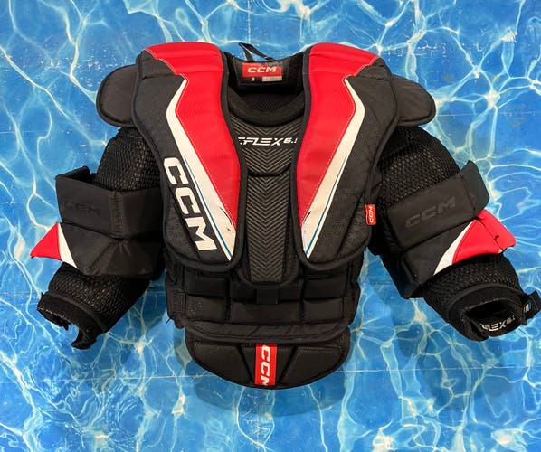 Junior Small/Medium CCM Extreme Flex E6.5 Goalie Chest Protector (Used)