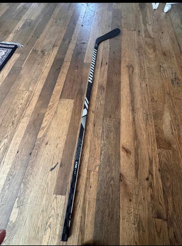 Senior Warrior Alpha LX2 Pro Right Handed Hockey Stick W03 75 Flex Pro Stock (Used)