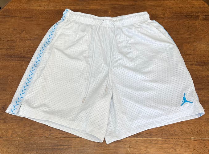 Jordan Men’s Medium Athletic Shorts White Carolina Blue 6” Inseam Basketball