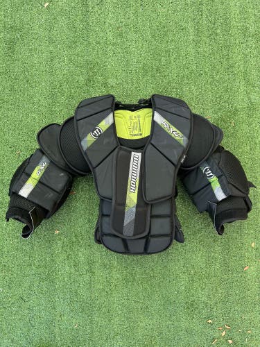 Junior Small / Medium Warrior Ritual X4 E Goalie Chest Protector