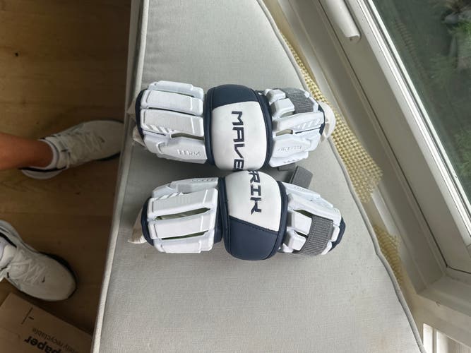 Medium Adult Maverik Max Arm Pads (Used)