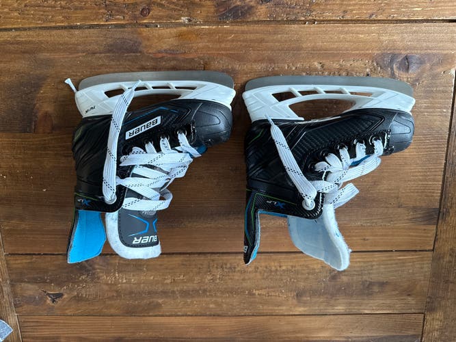 Bauer XLP Hockey Skates Regular Width 9 (Used)