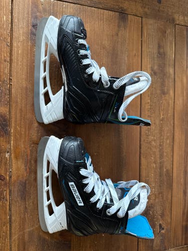 Bauer XLP Hockey Skates Regular Width 11 (Used)