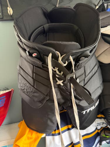 Intermediate Large 2025 True Hockey Goalie Pants (Used)