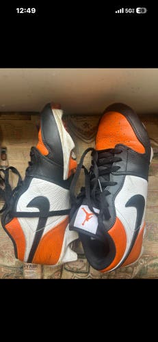 Men's Nike Jordan 1 Low  (Used) Size 10 Great Condition