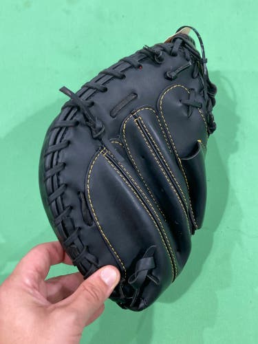 Franklin Fieldmaster RH Catcher's Baseball Glove 31.5" (Used)