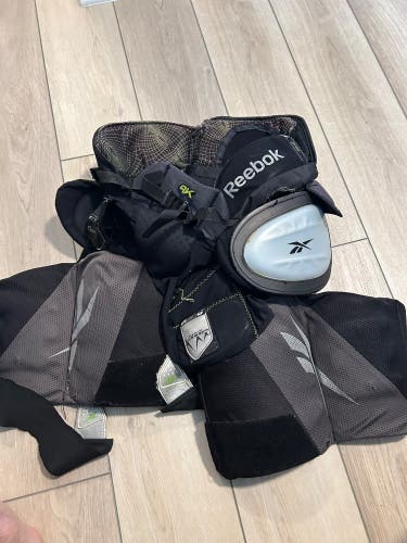 Medium Reebok Inline Girdle (Used)