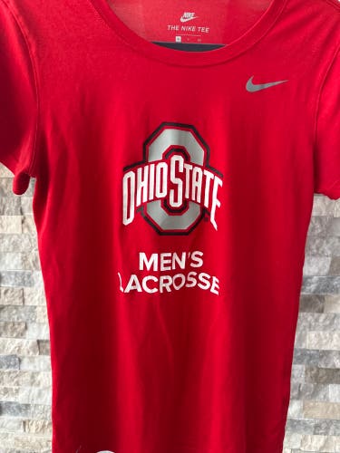 Red Small Women's Nike Shirt (Used)