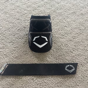 Black Junior EvoShield Elbow Guard Elbow Protection (Used)