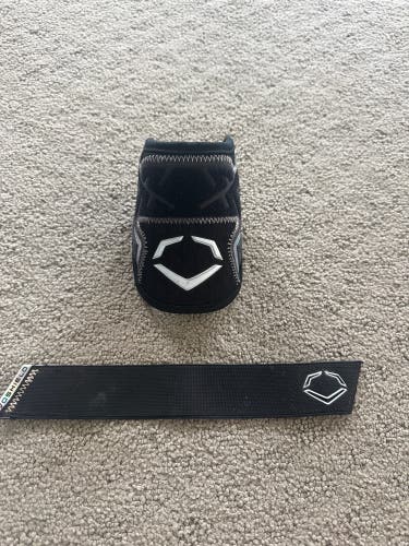 Black Junior EvoShield Elbow Guard Elbow Protection (Used)