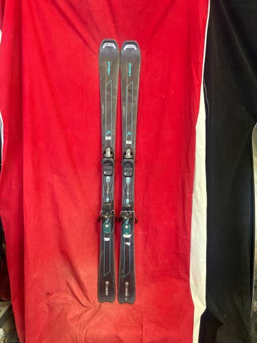 Skis: HEAD 153 cm All Mountain Skis With Bindings (Used)