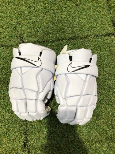 Small Nike Vapor Select Lacrosse Gloves (Used)