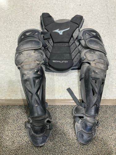 Adult Mizuno Samurai Catcher's Set (Used)