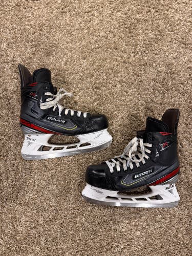 2019 Bauer Vapor 2X Pro Hockey Skates Regular Width 8.5 (Used)