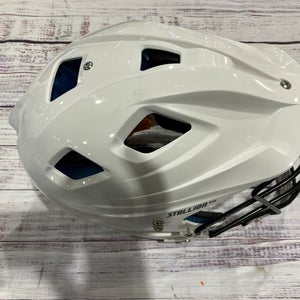 White Adult STX Stallion 650 Helmet (New)