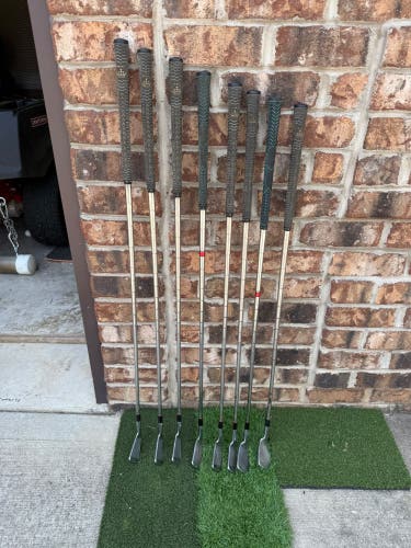 Men's Ben Hogan Director Right Handed Iron Set 8 Pieces (Used)