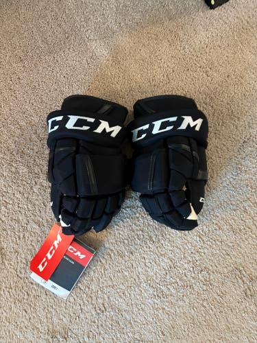 Pro Stock 13” CCM HG12 Hockey Gloves
