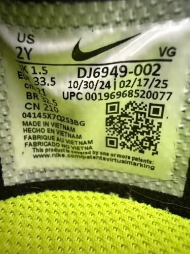 Black Unisex 2Y (Big Kids / Youth) Youth Under Armour Shoes (Used)