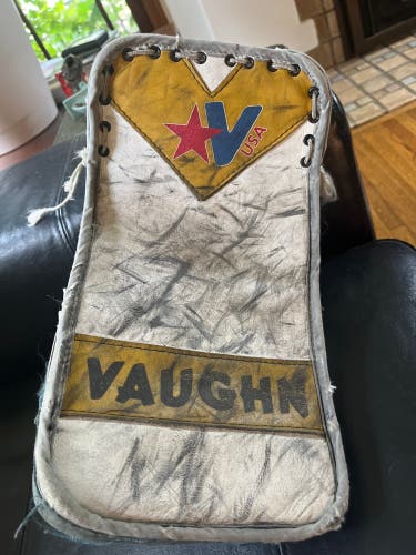 Vintage Vaughn B 2000 Regular Blocker
