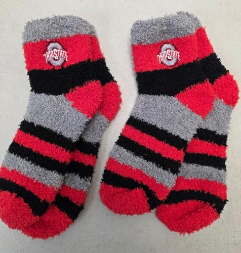 ST25 Mens NCAA OHIO STATE BUCKEYES Crew Socks Lot of 2 Pair MEDIUM 5-10 New