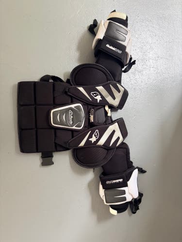 Medium Brian's Sub Zero I Goalie Chest Protector (Used)