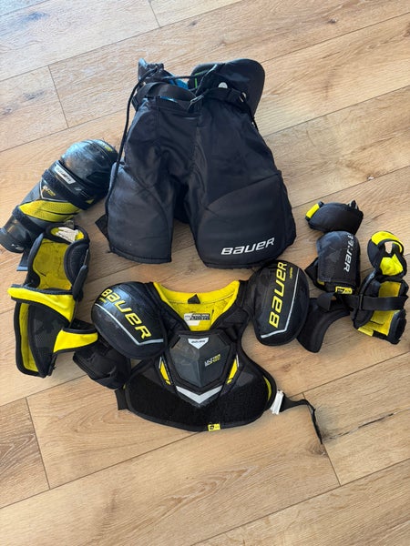 Bauer Equipment full body lot (Used)