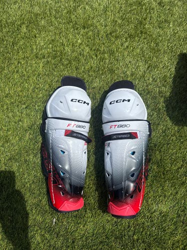 Junior CCM Jetspeed FT880 13" Shin Pads (New)