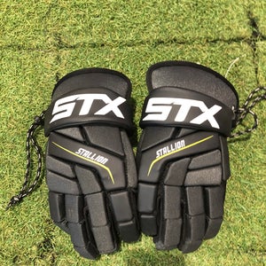 Youth Medium STX Stallion 200 Lacrosse Gloves (Used)