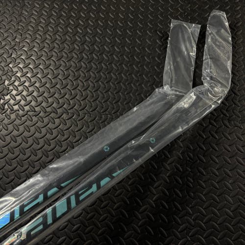*NEW* 2 Pack Bundle > Senior Bauer Pulse Left Hand Hockey Stick P28 77 Flex - Teal