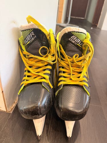 Bauer GSX Hockey Goalie Skates Regular Width 8 (Used)