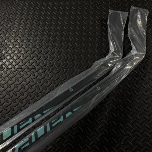 *NEW* 2 Pack Bundle > SR  Bauer Pulse Left Hand Hockey Stick P90TM 77 Flex - Teal