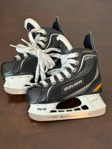 Bauer Supreme Hockey Skates Regular Width 9 (Used)