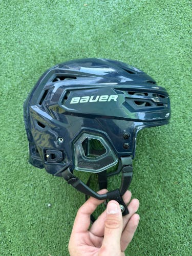 Small Bauer RE-AKT 3D Helmet