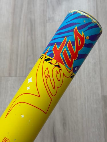 2026 Victus Nova Lit Composite USSSA Bat (-8) 22 oz 30"