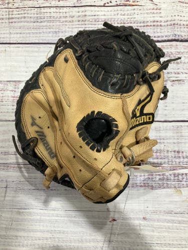 Brown Mizuno Prospect RH Catcher's Baseball Glove 32" (Used)