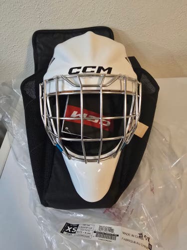 Senior CCM Axis F9 Goalie Mask X-Small (New)