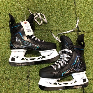 Intermediate CCM Vizion Hockey Skates Size 5.5 | CCM Regular Fit (Used)