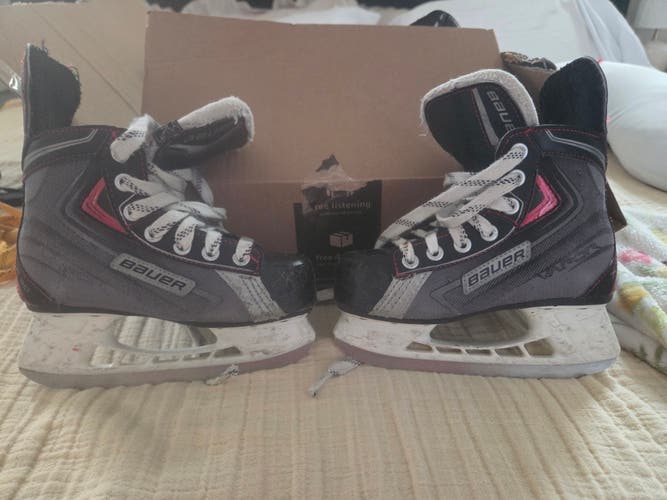 Bauer Hockey Skates 12 (Used)