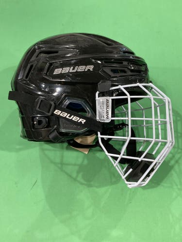 Black Medium Bauer Re-Akt 150 Helmet (Used)