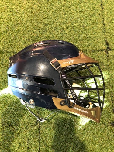 Adult M/L Cascade CPV-R Helmet (Used)