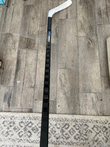 Intermediate PRO Red Line Right Handed Hockey Stick Toe Pattern 65 Flex (Used)